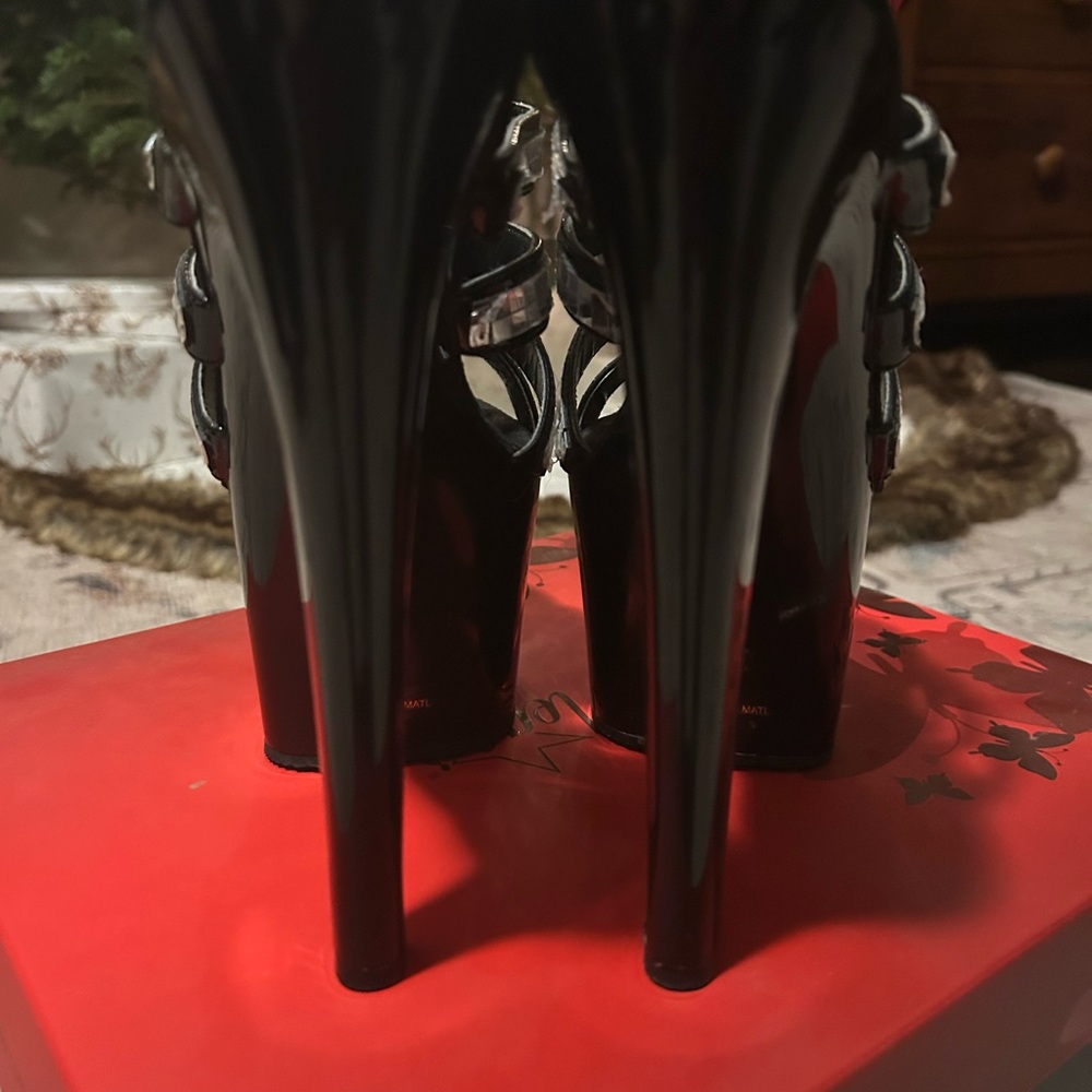 Pleaser Black and Silver Platform Heels - Picture 2 of 8